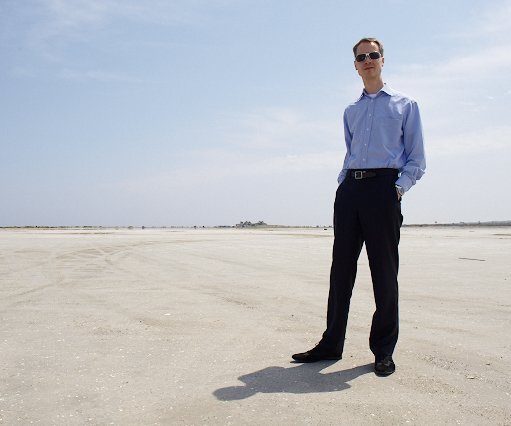 _DSC0016 Arto at a salt lake near Limassol.