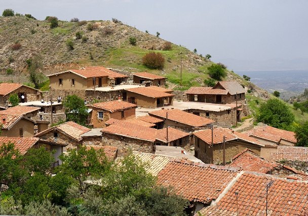 Excursion to Fikardou Excursion to Fikardou village, approx. at Lat: 34°57'34'' N, Long: 33°10'15'' E.