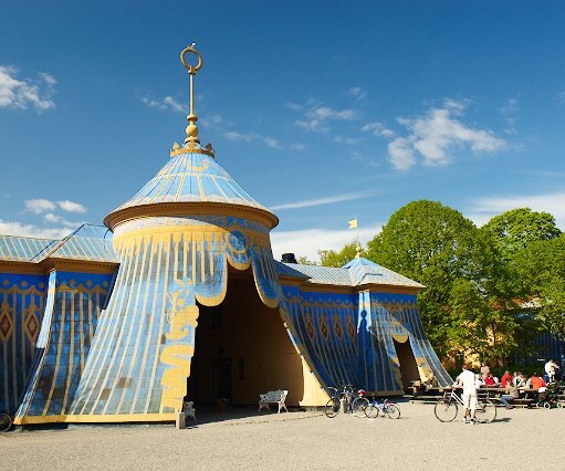 _DSC0057 The Silver Tent, one of the 
