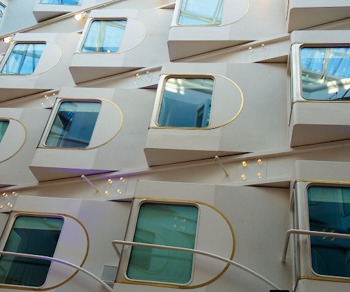_DSC0029 Cabins.