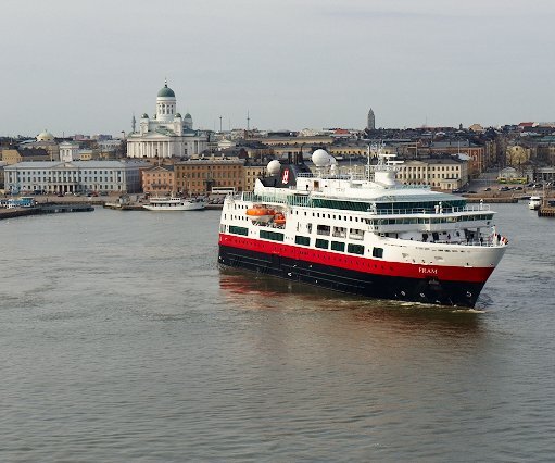 _DSC0166 View of Helsinki from Silja Symphony.