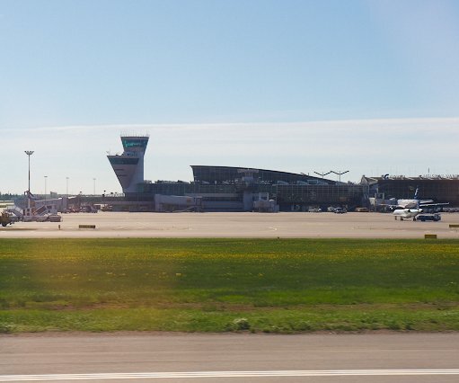_DSC0023 Arriving at Vantaa airport in Helsinki.