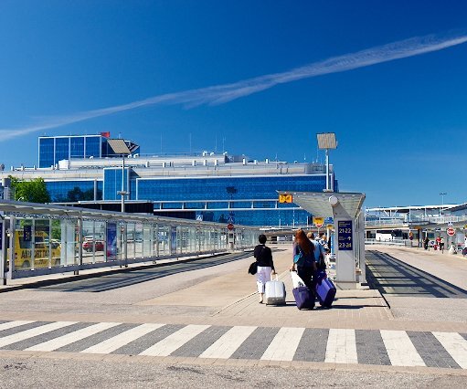 _DSC0033 At Vantaa airport.