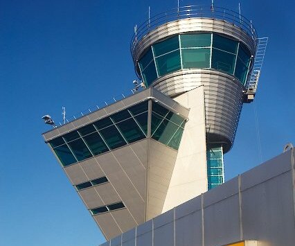 _DSC0292 View of the control tower from gate 25.