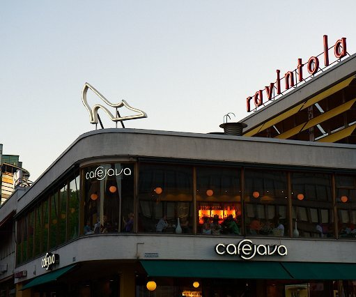 _DSC0140 café Java in Helsinki in the evening.