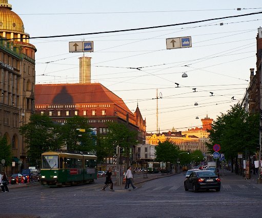 _DSC0141 Light at ten o'clock in the evening, central Helsinki.