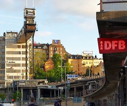 _DSC0083 At Slussen in the evening.