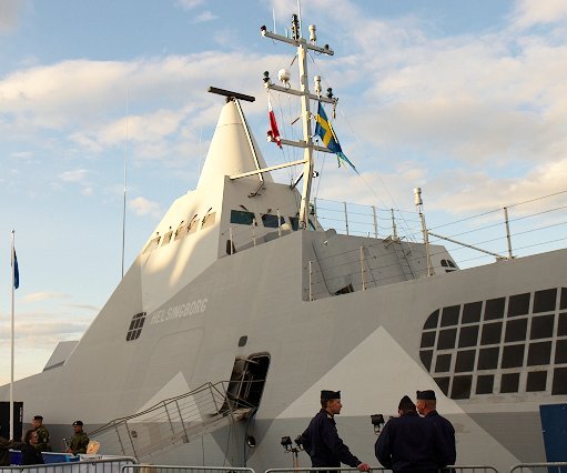 _DSC0087 A naval ship at Skeppsbron.