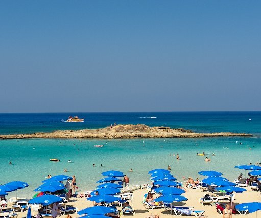 _DSC0106 At fig tree bay, the beach in front of Capo Bay.