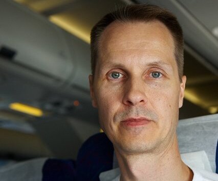 _DSC0007 Arto flying to Cyprus.