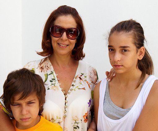 _DSC0005 Andreas, Mina and Ingrid outside the house in Nicosia.
