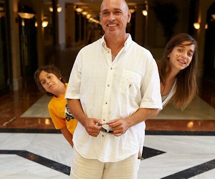 _DSC0024 Andreas, Nicos and Ingrid at Hilton hotel.