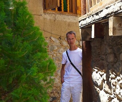 _DSC0033 Arto in Kakopetria village.