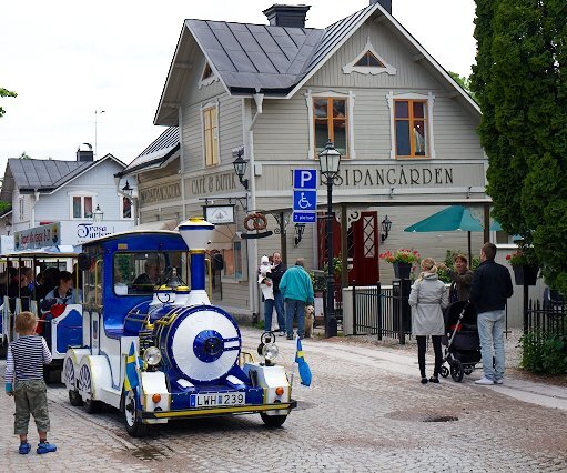 _DSC0022 The small train in Trosa.