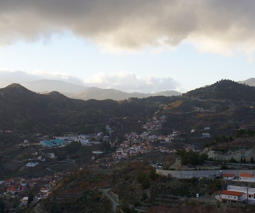 _DSC0030 View over the village of Agros.