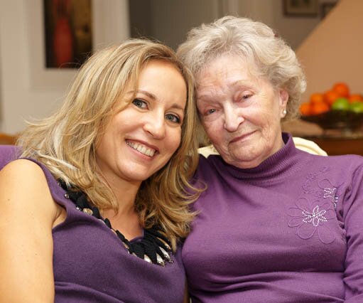 _DSC0027 Marianna and Mum.