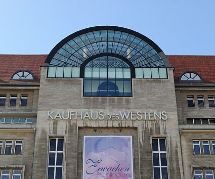 _DSC0055 The department store Kaufhaus Des Westens (KaDeWe).