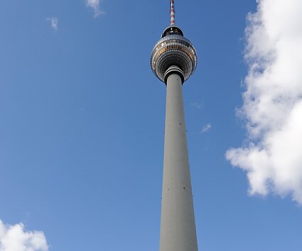 _DSC0071 The Berliner Fernsehturm (Berlin TV tower).