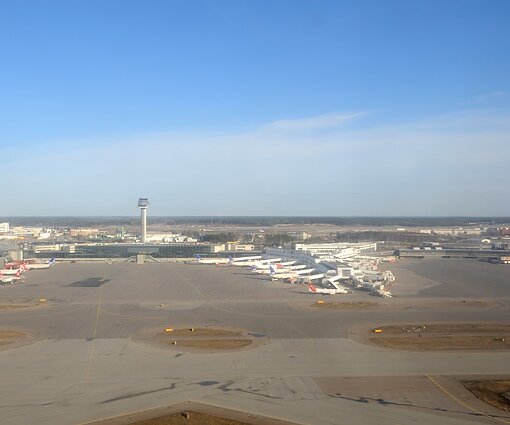 _DSC0006 View of Arlanda airport at takeoff.