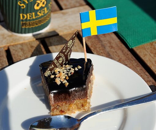 _DSC0053 Cake at the café at Grisslinge havsbad.