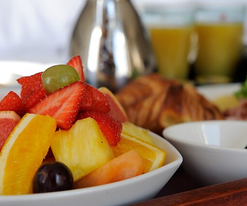 _DSC0013 Breakfast in the room at Hotel Haven.