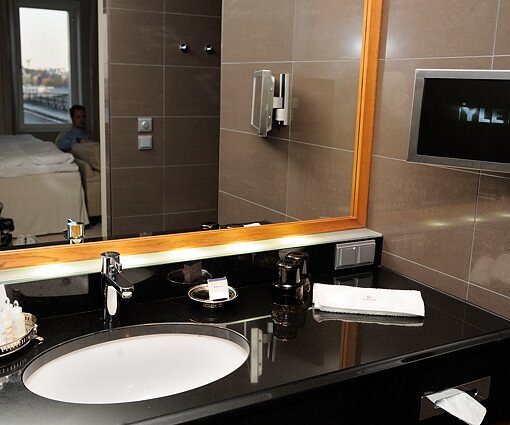 _DSC0066 The bathroom at Hotel Haven.