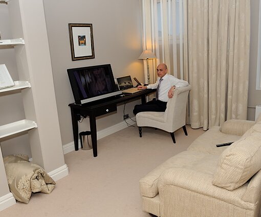 _DSC0081 Markos in the hotel room at Hotel Haven.