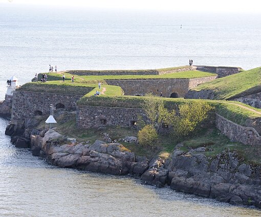 _DSC0079 Passing by Suomenlinna (Sveaborg).