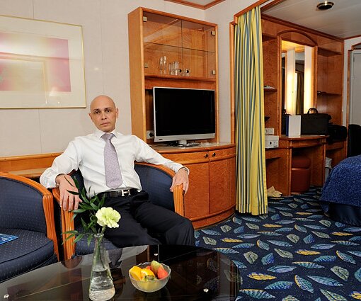 _DSC0026 Markos in the cabin on Silja Symphony.