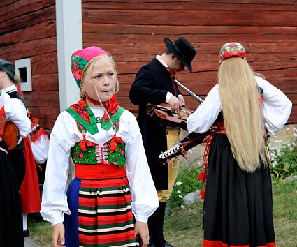 _DSC0007 Girl wearing Swedish national costume.