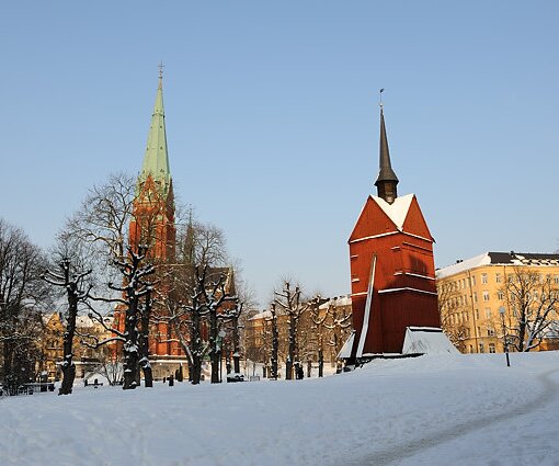_DSC0022_1 Snow in the park of Johannes church.