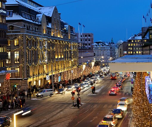 _DSC0052 Kungsgatan and NK department store on a cold November day.