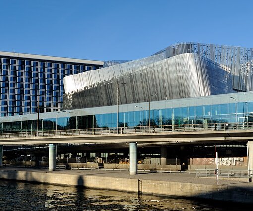 _DSC0029 Stockholm Waterfront building and Congress Center.