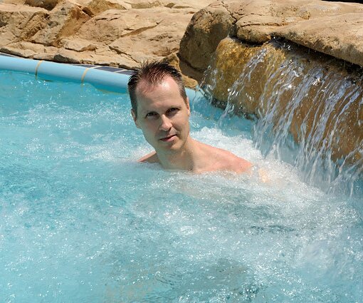_DSC0025 Arto in the pool at Capo Bay.