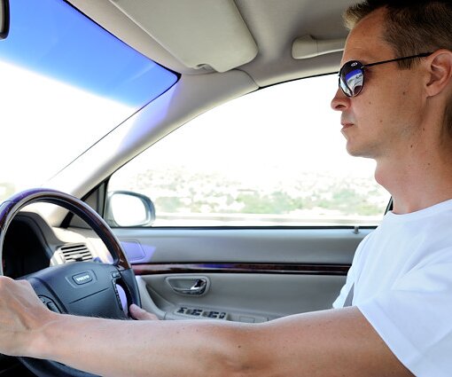 _DSC0009 Arto driving to Limassol.