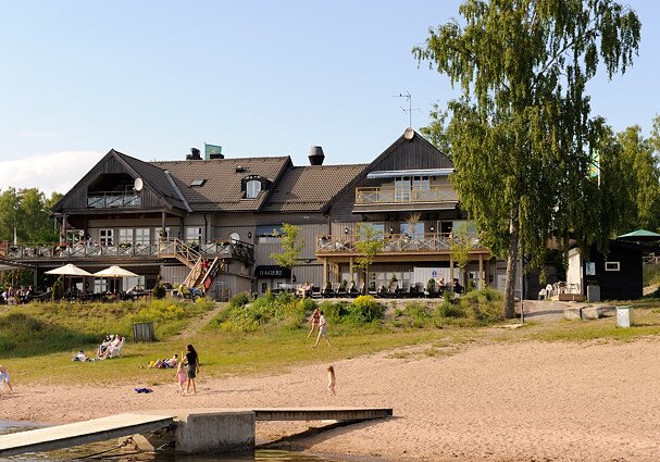 At Grisslinge and Gustavsberg Excursion to Grisslinge and Gustavsberg.
