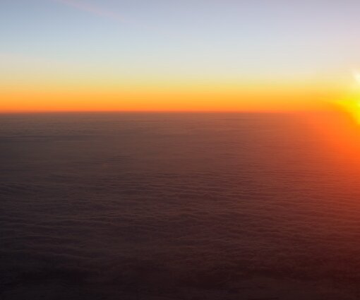 _DSC0006 Sunrise above the clouds.