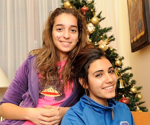 _DSC0021 Ingrid and Athina.