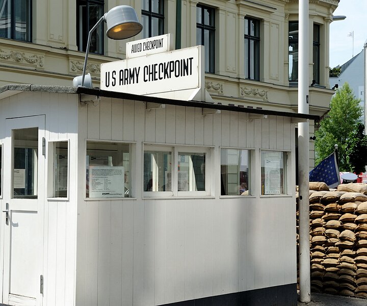 _DSC0049 At Checkpoint Charlie.