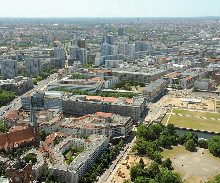 _DSC0063 View of Berlin from the TV-tower.
