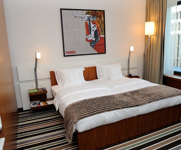 _DSC0073 The room at hotel Concorde Berlin.