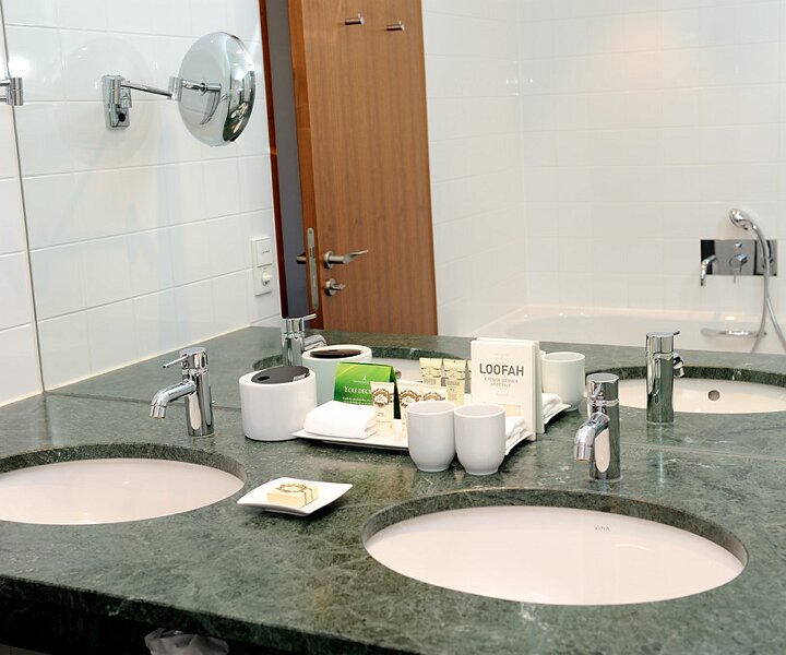_DSC0080 Bathroom at hotel Concorde Berlin.