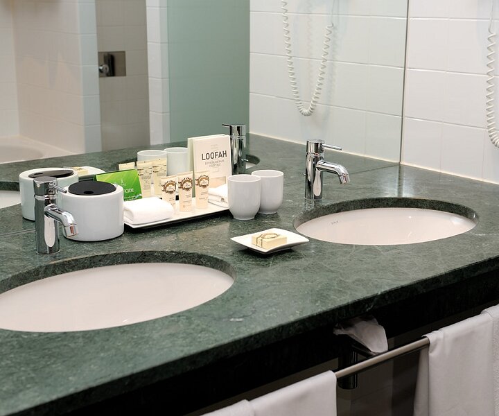_DSC0098 Bathroom at hotel Concorde Berlin.