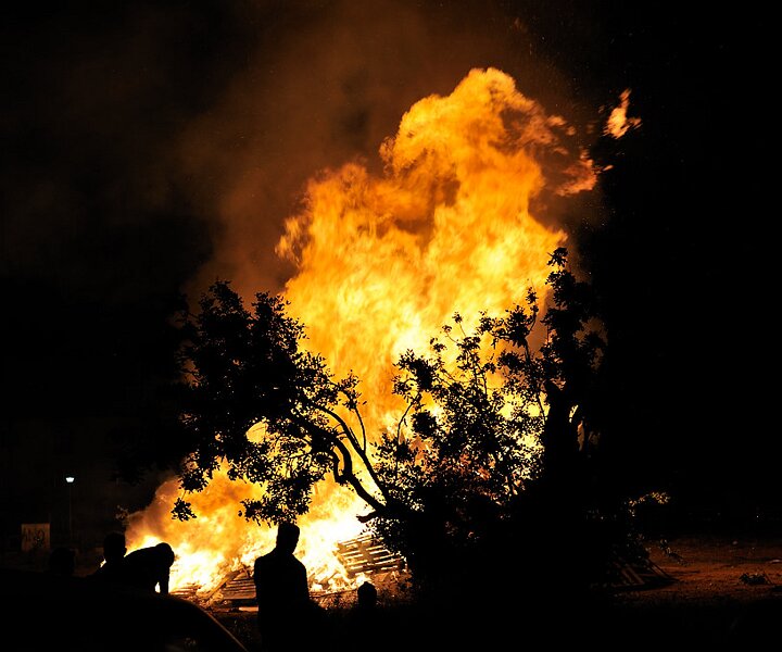 _DSC0076 The burning of Judas on Holy Saturday.