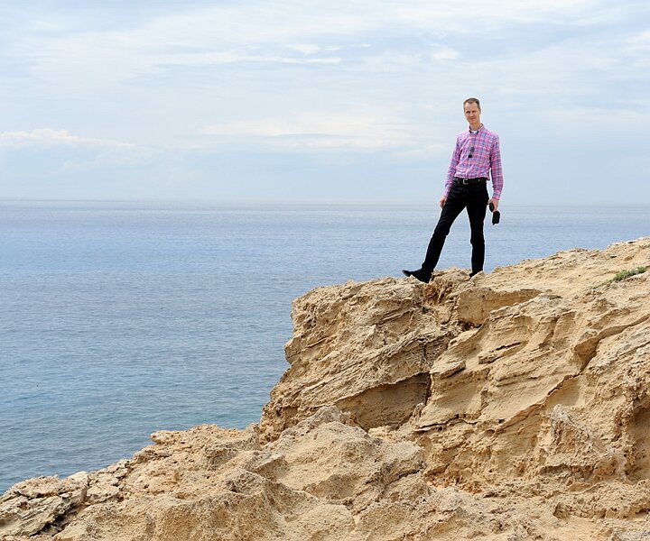_DSC0047 Arto at Cavo Greco.