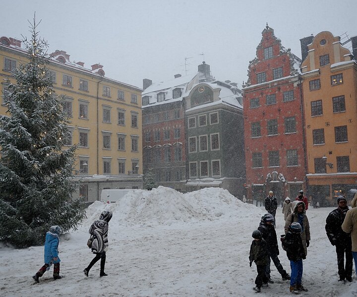 _DSC0048 Snowfall in the the old town.