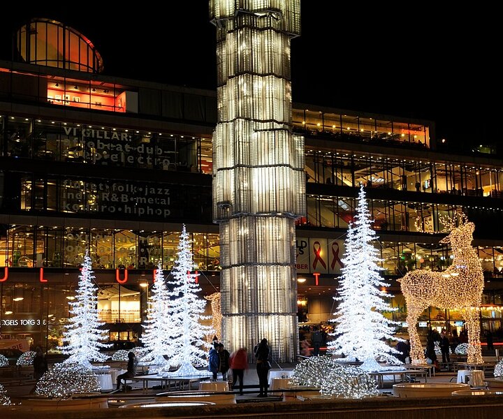 _DSC0056 At Sergels Torg.