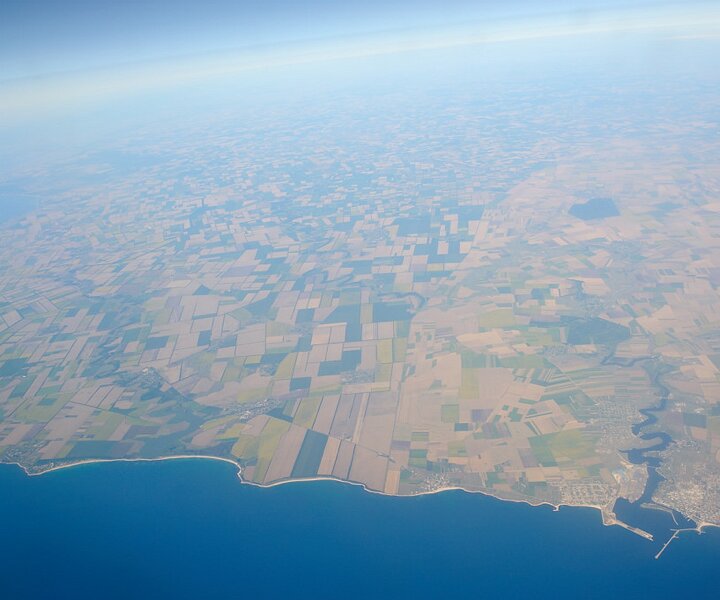 _DSC0007 Coastline at the Black Sea.