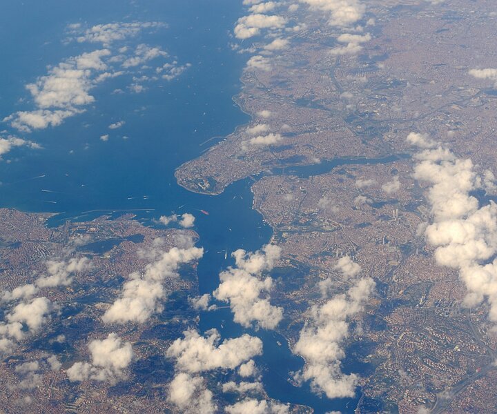 _DSC0015 Above Istanbul.