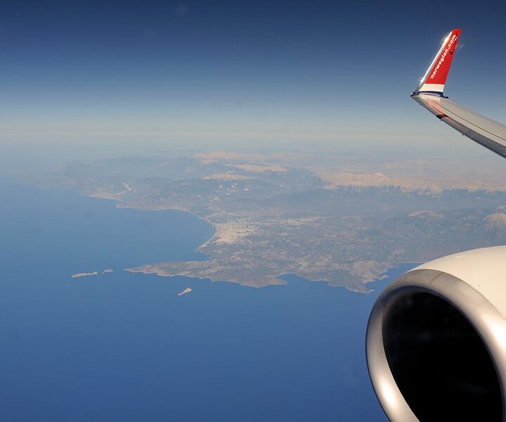_DSC0048 Flying above the Turkish coastline.